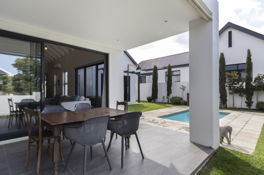 3 Bedroom Property for Sale in Sitari Country Estate Western Cape